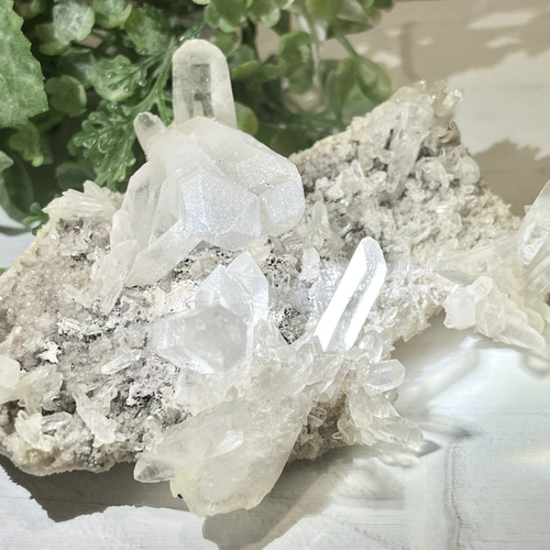 マニカラン産 虹入り 水晶原石 レインボー入り✨マニカランヒマラヤ