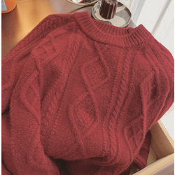 レッドセーター、ニットセーター 、丸首セーター、冬のセーター 1枚目の画像