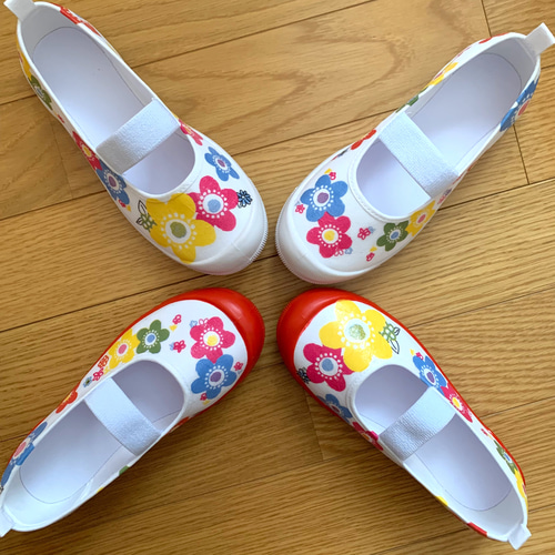 オーダー可 デコ上履き デコパージュ 花柄 上履き(赤)×花(カラフル
