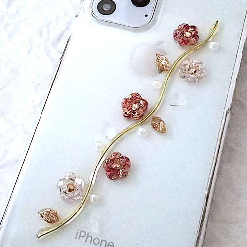 SWAROVSKI 上品に輝くスマホケース iPhone13対応 SWAROVSKI 上品に輝くスマホケース iPhone13/13Pro/13ProMax対応