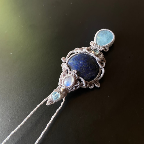 ラピスラズリ、アクアマリン、ムーンストーンのマクラメネックレス