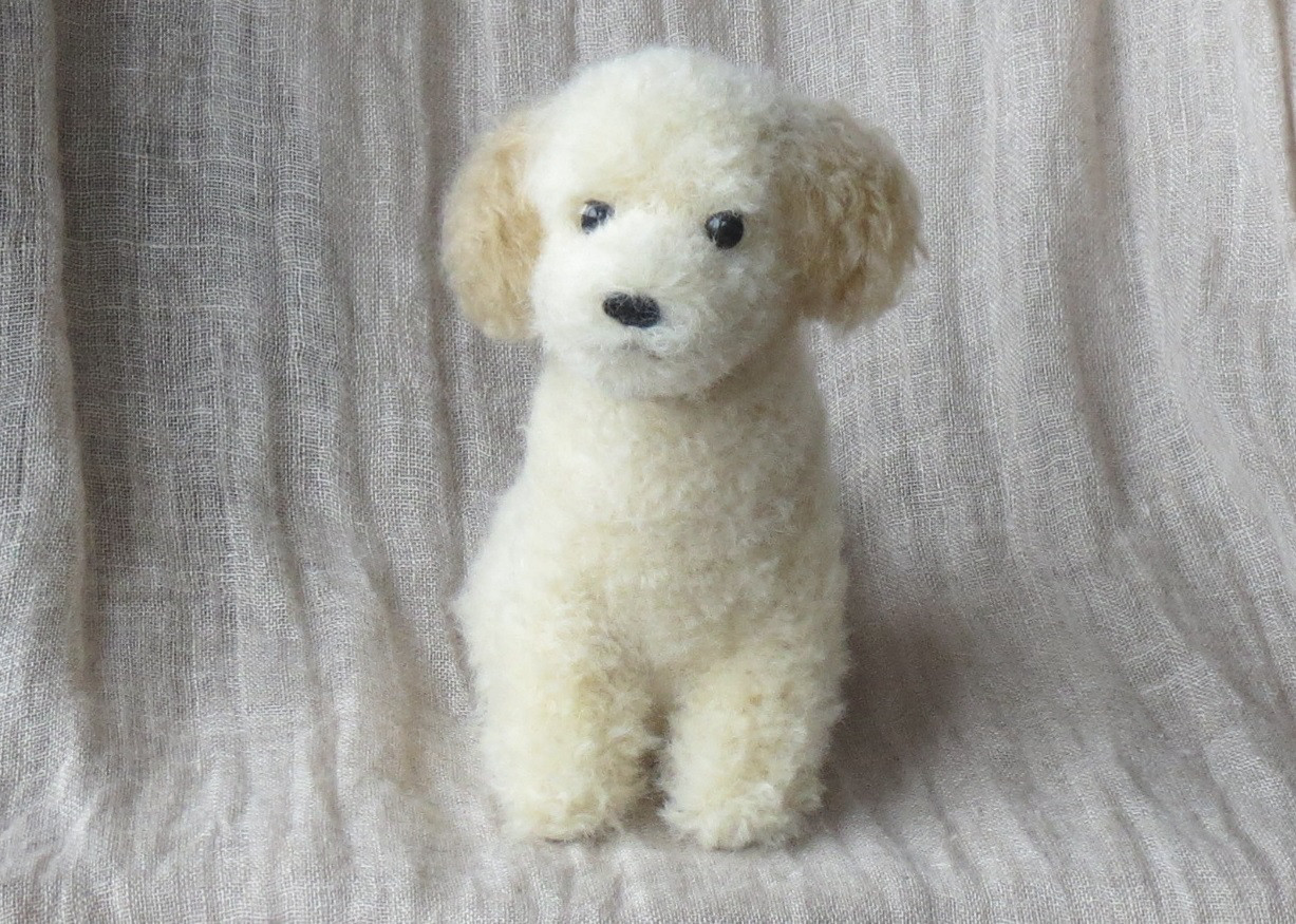 お値下げ】 毛糸ポンポン 犬「トイプードル」 細う
