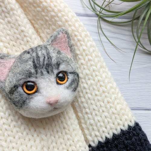 送料無料】羊毛ねこちゃんブローチ☆サバシロ☆猫☆ねこ ブローチ 