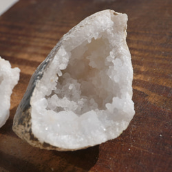 天然石ミニジオード1ぺア約62g(モロッコ産)約60×51×25mm 手のひらサイズ晶洞[geo-221122-01] 11枚目の画像