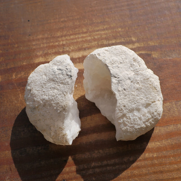 天然石ミニジオード1ぺア約62g(モロッコ産)約60×51×25mm 手のひらサイズ晶洞[geo-221122-01] 12枚目の画像