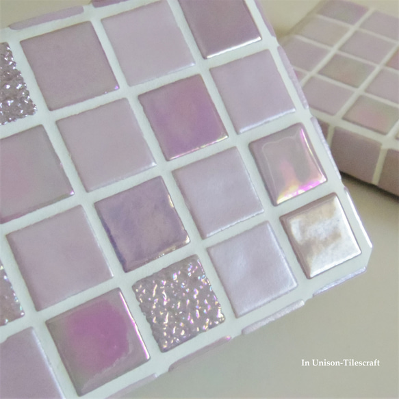 【R様オーダー品】光沢パールMix ピンク モザイクタイルのディスプレイトレイ Sサイズ(小物置き・什器) 6枚目の画像