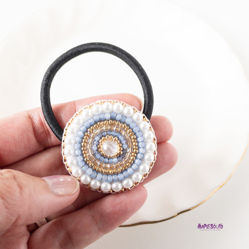 ＊オーバルビジュー　ビーズ刺繍ヘアゴム＊ ビーズ刺繍 ヘアゴム 4点セット☆の通販 by ミラ shop｜ラクマ