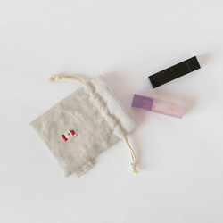 《名入れ》サンタさん＊リネンの手刺繍巾着ポーチ 6枚目の画像