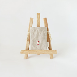 《名入れ》サンタさん＊リネンの手刺繍巾着ポーチ 15枚目の画像