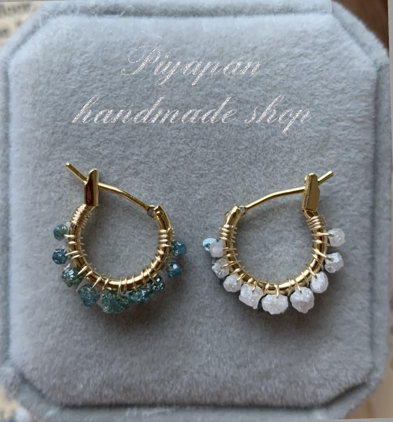 ブルー×ホワイトMIX✨ ダイヤモンド　原石　フープ ピアス