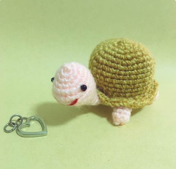 手作り笑顔亀☺シリーズ薄茶色の貝殻風編み物 | あみぐるみ リア✿Lia