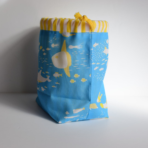 海モチーフが爽やかな【お弁当袋】給食袋　巾着袋 3枚目の画像