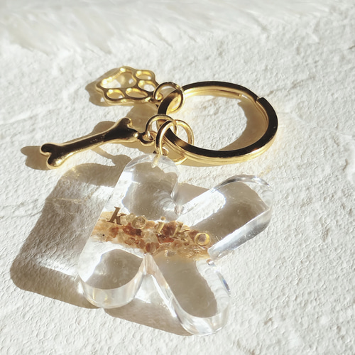 名前入り】大人のイニシャルキーホルダー☆名入れレジンキーリング