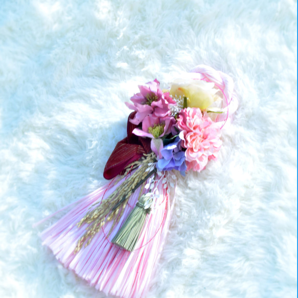 「幸せを呼ぶ」 お正月 しめ縄飾り おしゃれ 手作り ハンドメイド | タッセル ピンク 2枚目の画像