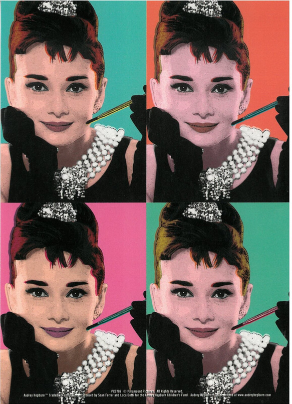 新入荷！イギリス！『 AUDREY HEPBURN オードリー・ヘプバーン　ポストカード③』 ～同柄2枚セット～ 1枚目の画像