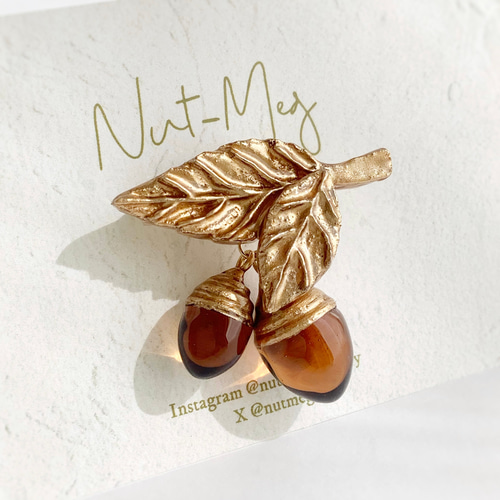 どんぐりのブローチ ブラウン ブローチ 空想雑貨店：nut-meg 通販