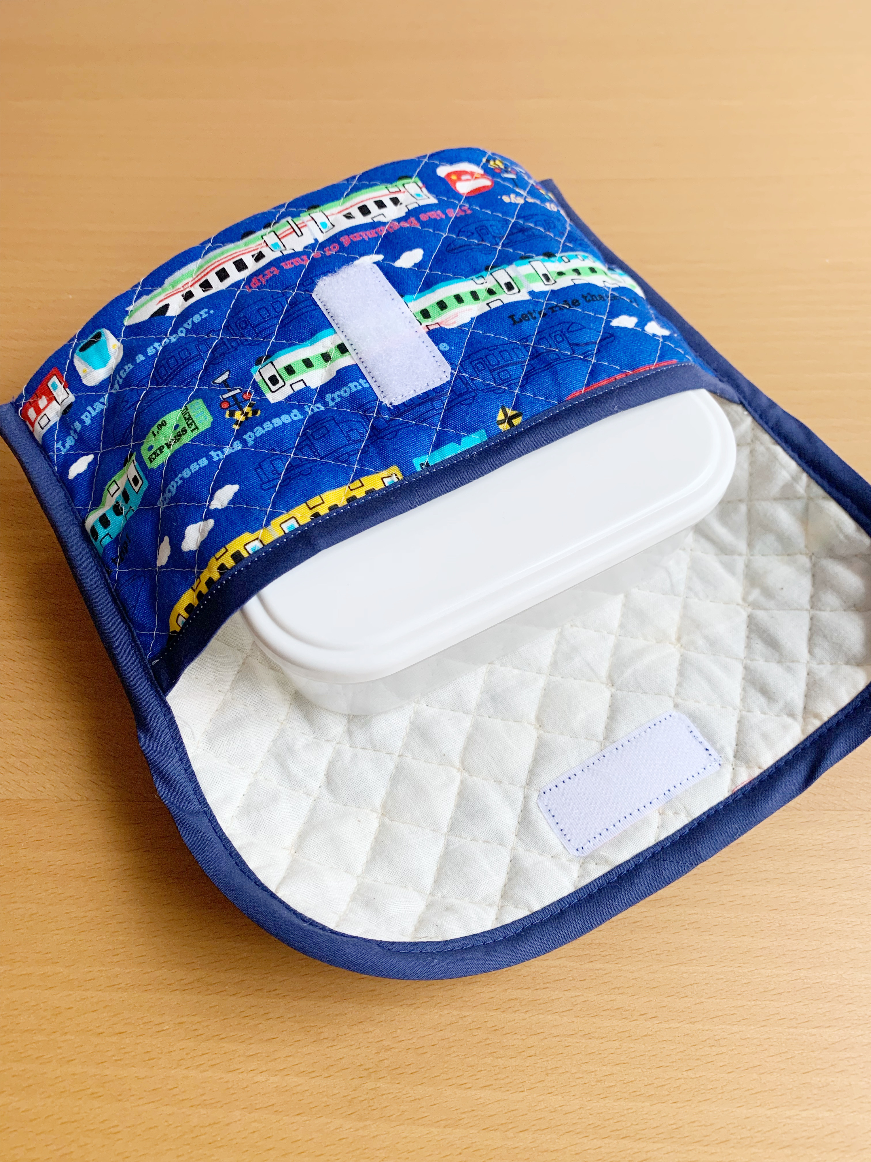 横入れ タイプ お弁当袋 新幹線 ネイビー柄 3点セット アルミ 横型 車 横入れ お弁当ケース 青 新幹線 お弁当 ランチ 弁当袋