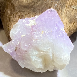 トライゴーニック✨　カクタスアメジスト　サボテン水晶　ラフストーン　原石 3枚目の画像