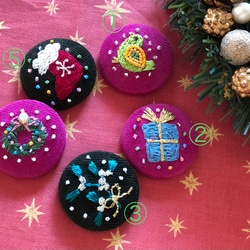 直径約4㎝ ビーズ刺繍の包みボタンブローチ☆クリスマス 12枚目の画像