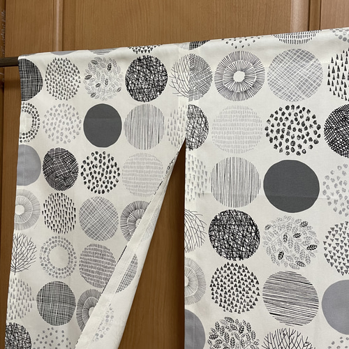 オーダー可能✩︎⡱北欧 リーフ柄のカフェカーテン おしゃれ