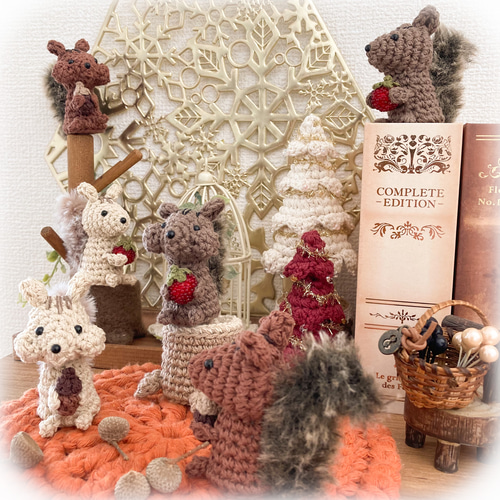 vintage squirrel ❀ * ふわふわしっぽの リスさん