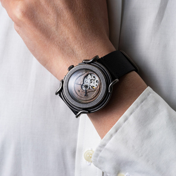 「宇宙羅針盤」日本製スケルトン機械式時計／手作り時計／文字盤2色／ベルトカラー6色 4枚目の画像