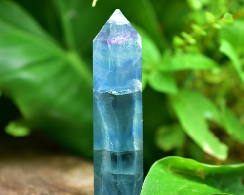 虹入りコントラスト☆フローライト原石ポイント s628 天然石 Funky