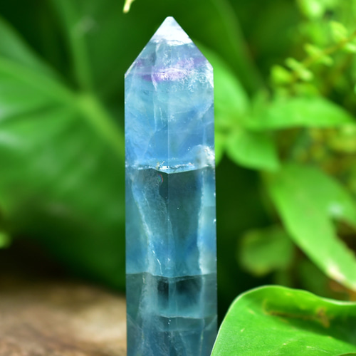 虹入りコントラスト☆フローライト原石ポイント s628 天然石 Funky