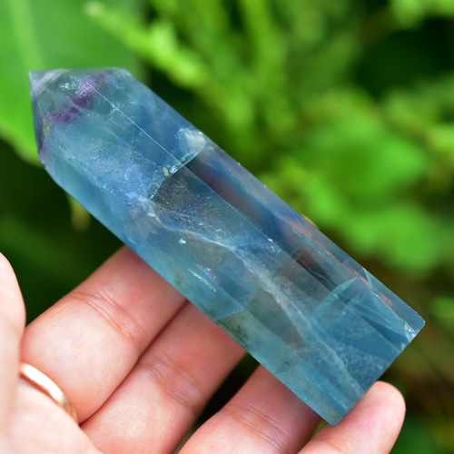 虹入りコントラスト☆フローライト原石ポイント s628 天然石 Funky