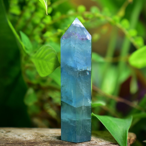 虹入りコントラスト☆フローライト原石ポイント s628 天然石 Funky