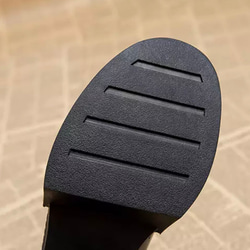 足を長く見せる 黒の本革ブーツ　ショートアンクルブーツ,厚底靴,冬シーズン 7枚目の画像
