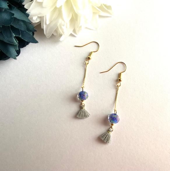 台湾風ミニフリンジとブルーガラスのピアス 7枚目の画像