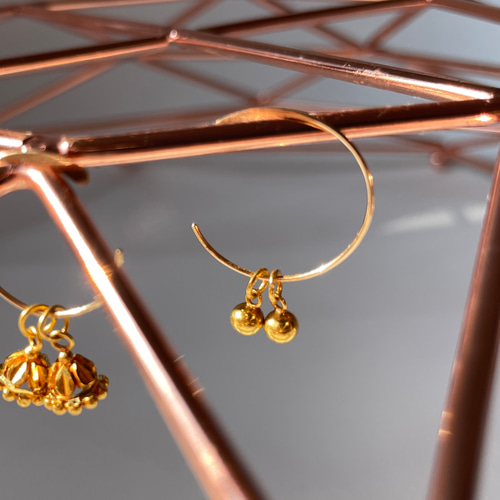 18K ハンドメイドフープピアス  片方 Mossa Firenze　ITALY 18K ハンドメイドフープピアス 片方 Mossa Firenze ITALY 18K