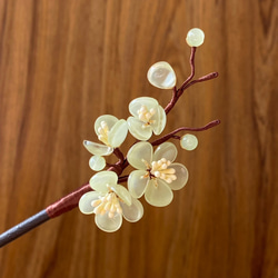 翡翠風緑萼梅のかんざし 5枚目の画像