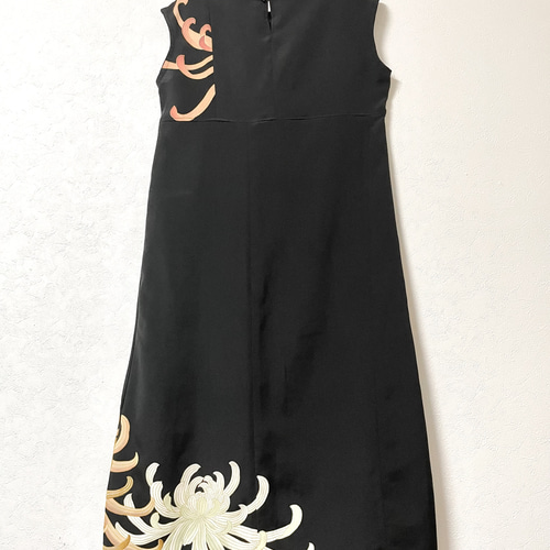 正絹 菊刺繍 花々 留袖リメイクドレス 送料無料 着物 リメイク 留袖 正絹 菊 刺繍 豪華 シルクロング