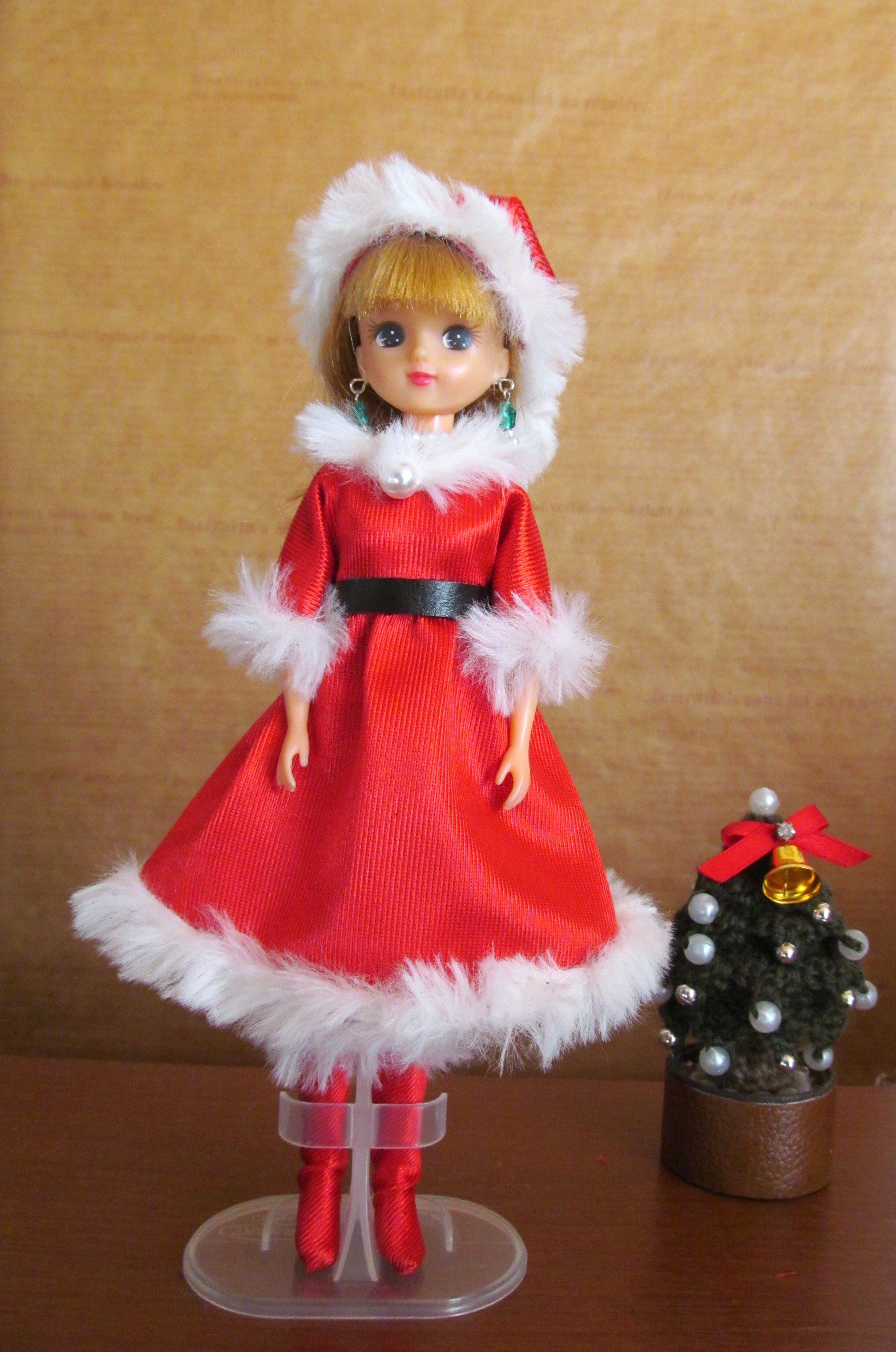 クリスマス リカちゃん服 人形 洋服 ハンドメイド 2303番 クリスマス リカちゃん服 人形 洋服 ハンドメイド 2303番