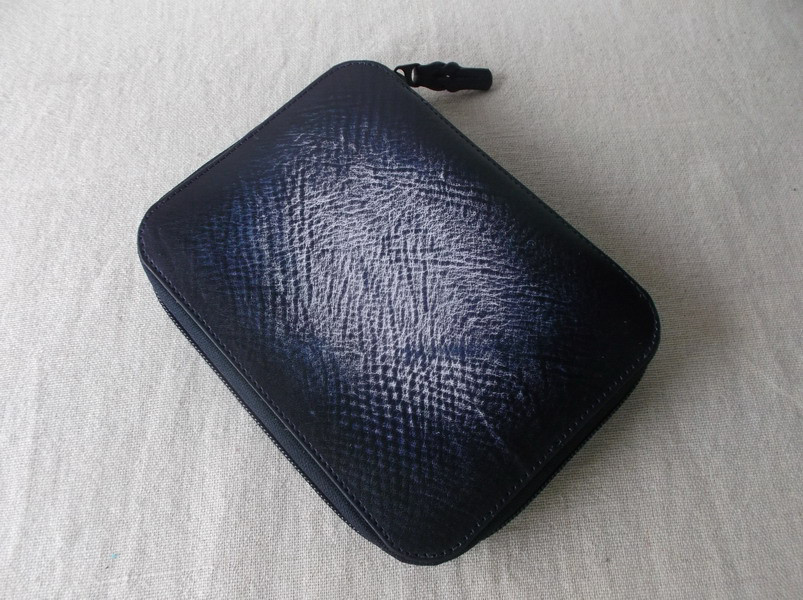 レザーブックカバー　ラウンドファスナータイプ　文庫サイズ 7,020円