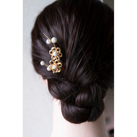 真鍮ワイヤーのお花と貝パールのかんざし　uピン　簪　ヘアアクセサリー　和装髪飾り 1枚目の画像