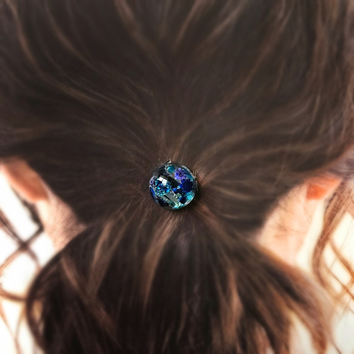 琉球ガラス入り～*ブルーの色彩あめ玉ヘアゴムmarry.c's