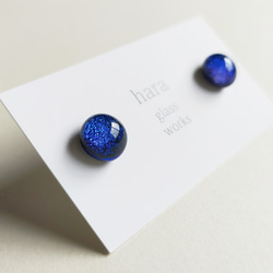 【ピアス&リングセット】一粒ガラスのリング&一粒ガラスのピアス　ロイヤルブルー（ゴールド） 6枚目の画像