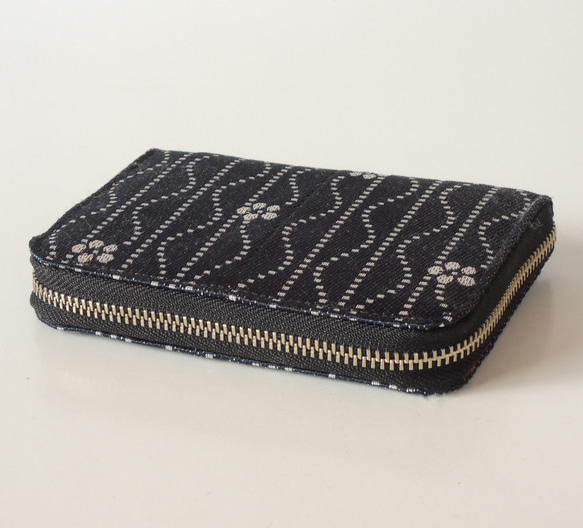 畳へり　立枠に縞と梅　ラウンドフャスナー財布 2枚目の画像