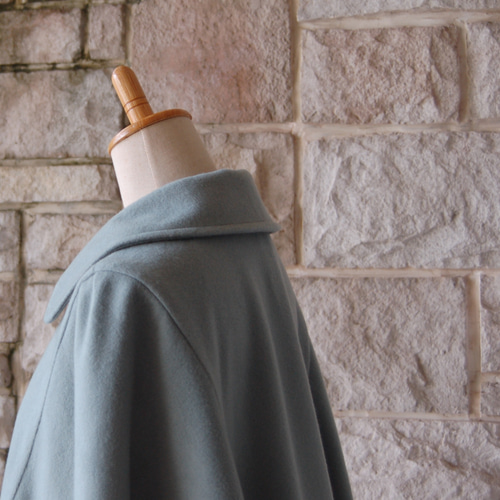 ケープコート】 カシミヤウール スモーキーミントグリーン タイムレス