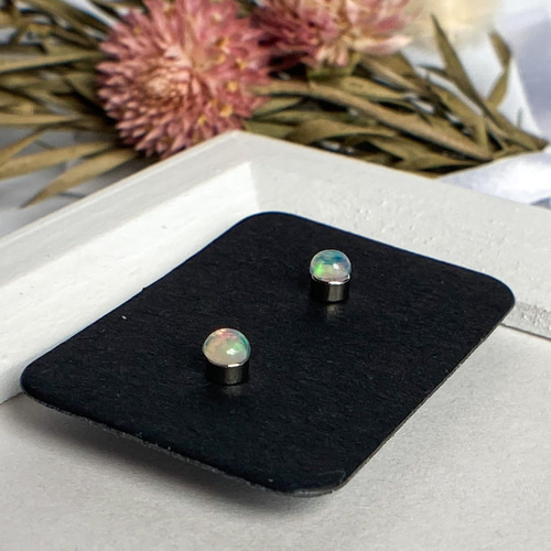 3㎜ エチオピアオパール マグネットピアス イヤリング