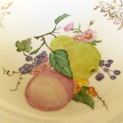 フルーツと素敵な金彩の浅ボウル･洋梨と桃 4枚目の画像