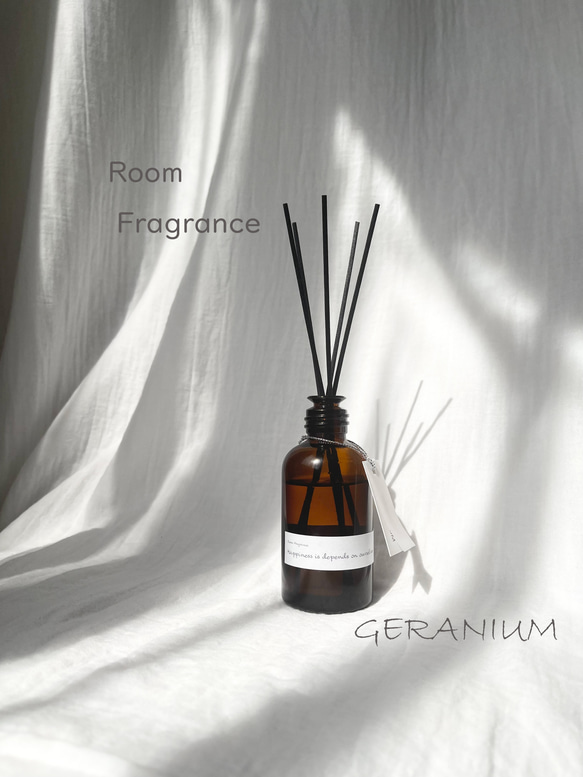 【クリスマス限定！】天然精油GERANIUMのRoom Fragrance【サシェ付き】ディフーザー 2枚目の画像