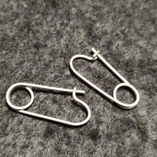 チタニウム製 安全ピン《2個》 キーホルダー ランタンフック等 チタン