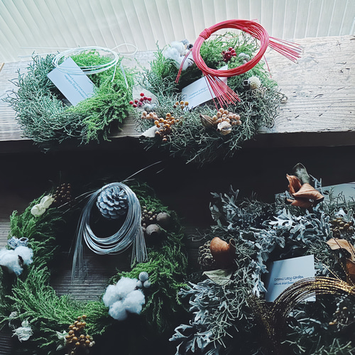 Winter wreath c / コニファーゴールドクレストのリース* 水引付き