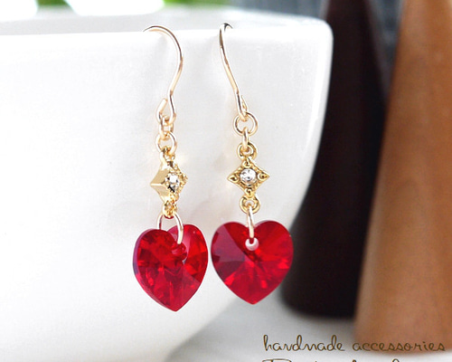 ✤K14GF スワロフスキー 6228と石留めスクエアのピアス(p-082)シャムAB