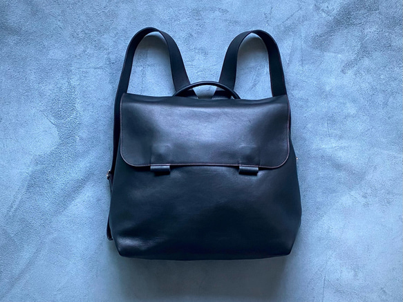 赤ステッチ黒革の横長リュック リュック・バックパック 工房 花実 通販