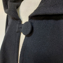 厚地　黒のポンチョ　～　羽織る　コート　ジャケット　コスプレ　ケープ　マント 4枚目の画像